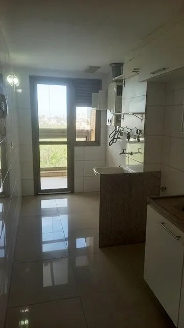 Top-floor apartment with 3 bedrooms and 4 bathrooms — photo 2