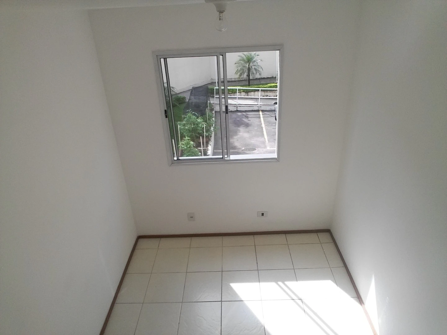 2-bedroom apartment in a building with a gym — photo 14