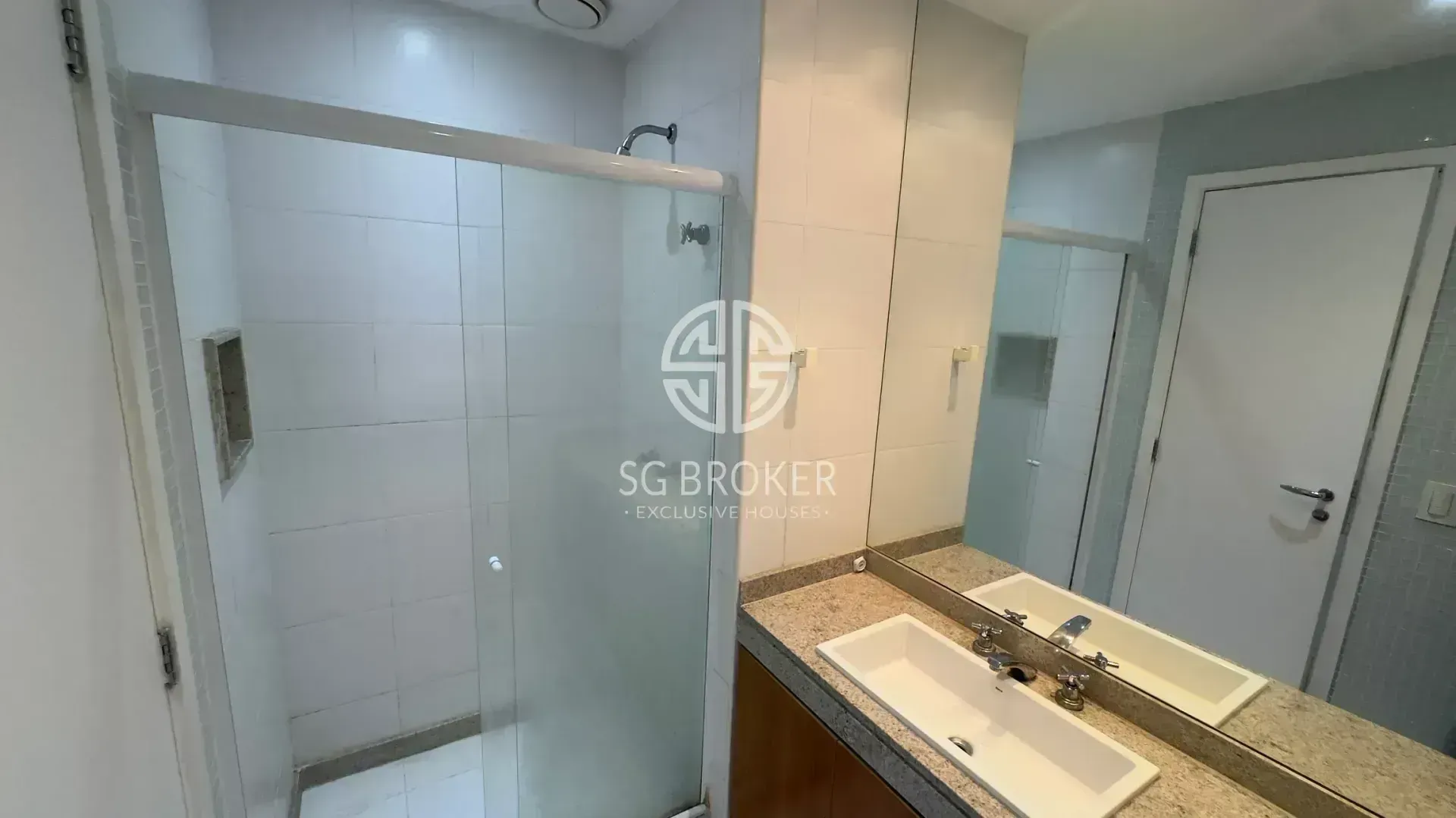Apartamento com cozinha integrada e 4 dormitórios — photo 26