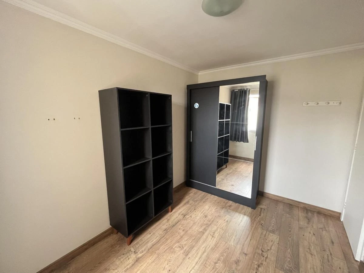 Furnished apartment with 3 bedrooms and a balcony — photo 5