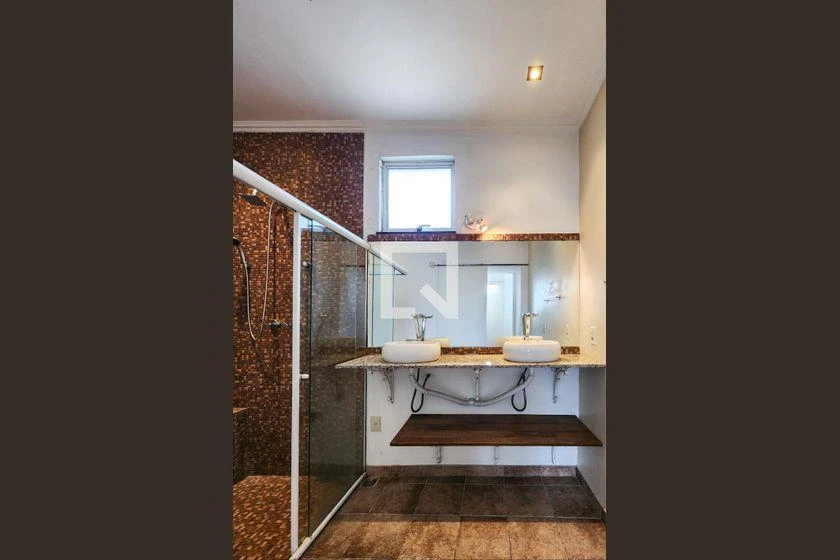 Duplex apartment for rent with 4 bedrooms and 360 m² — photo 44