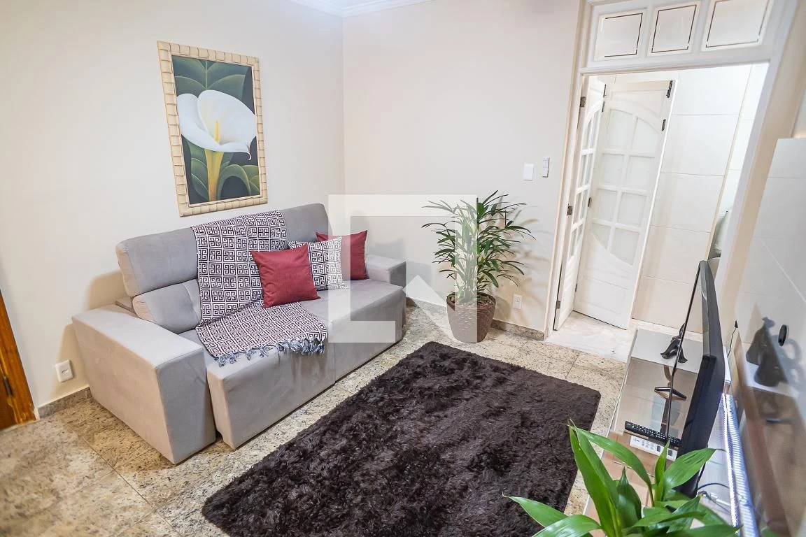 Furnished apartment with private garden and 2 bedrooms — photo 20