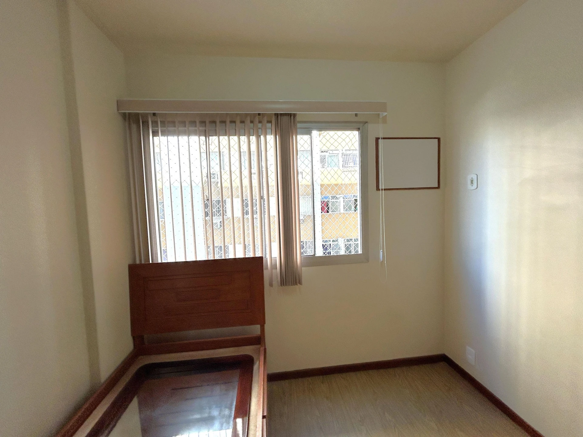 Apartamento com 3 quartos e suíte em bom estado — photo 9