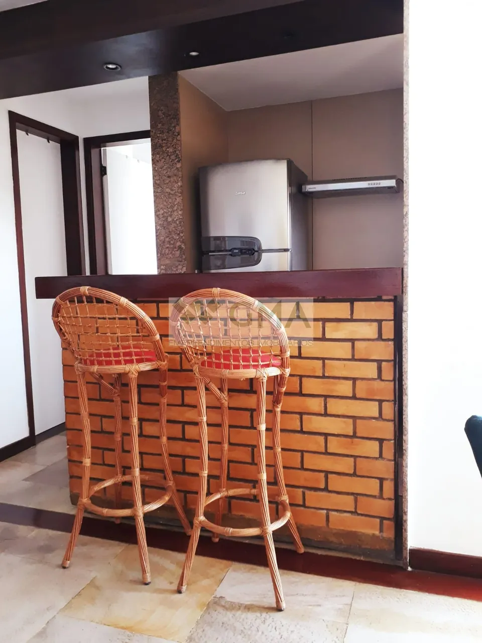 Apartamento mobiliado com 1 quarto, varanda e vaga — photo 2