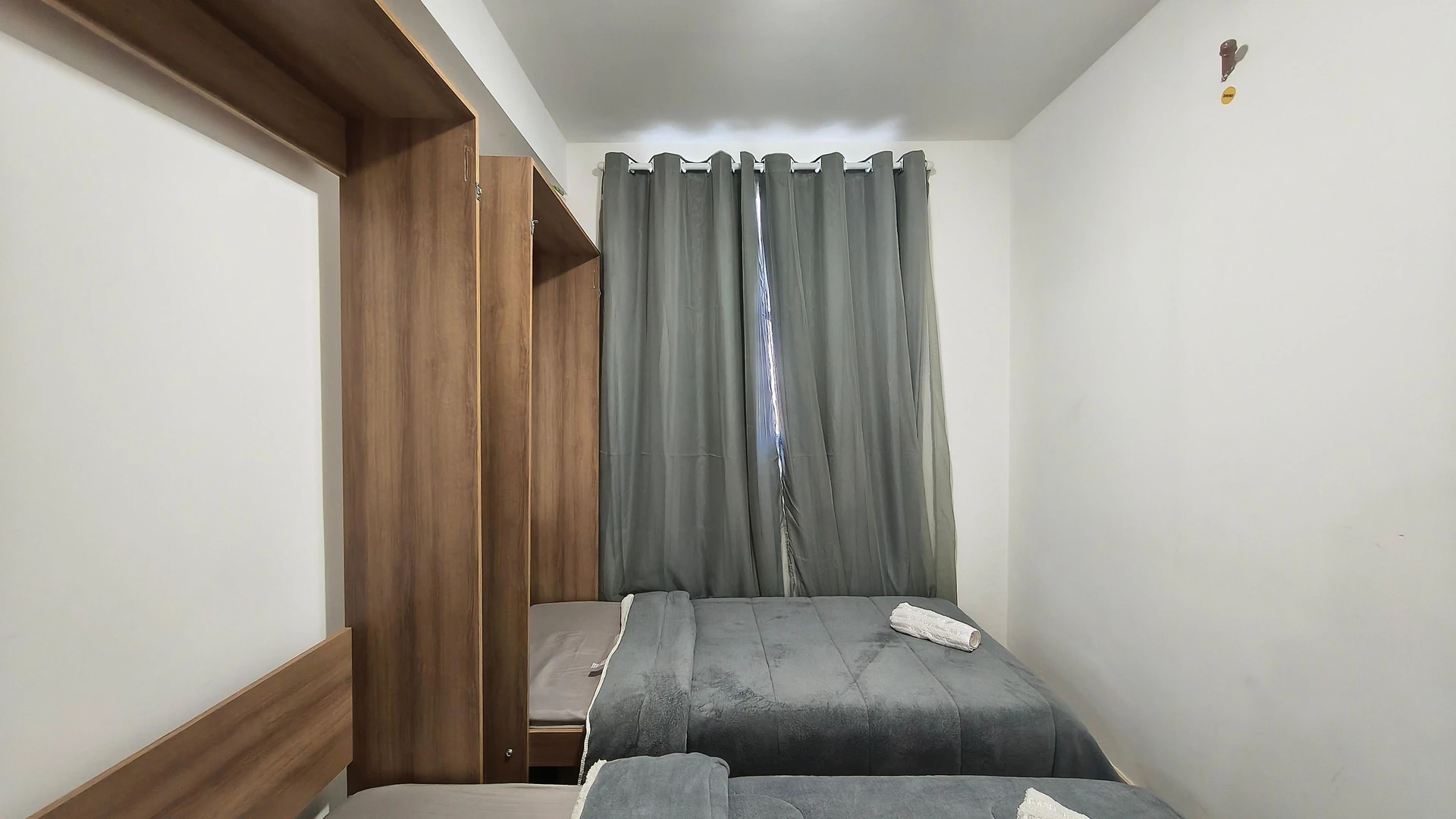 2-bedroom apartment with a mountain view — photo 20