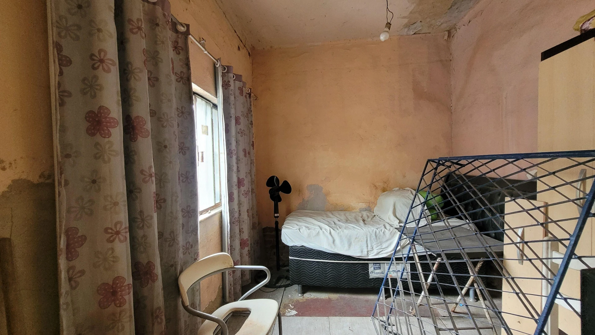 Немеблированный дом: 2 спальни и 1 ванная, нужен ремонт — photo 17
