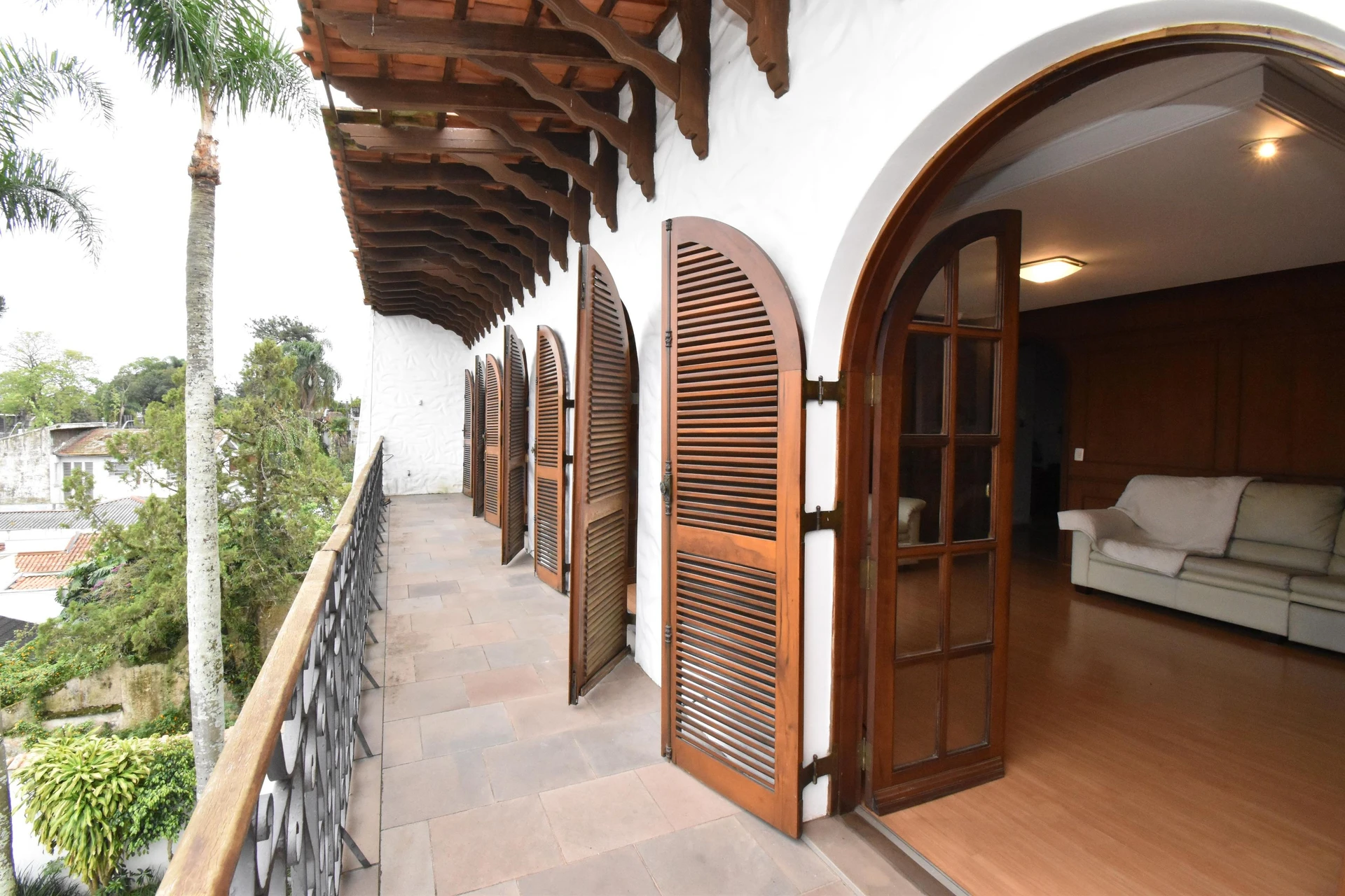 Casa mobiliada com 5 quartos e 3 suítes — photo 6
