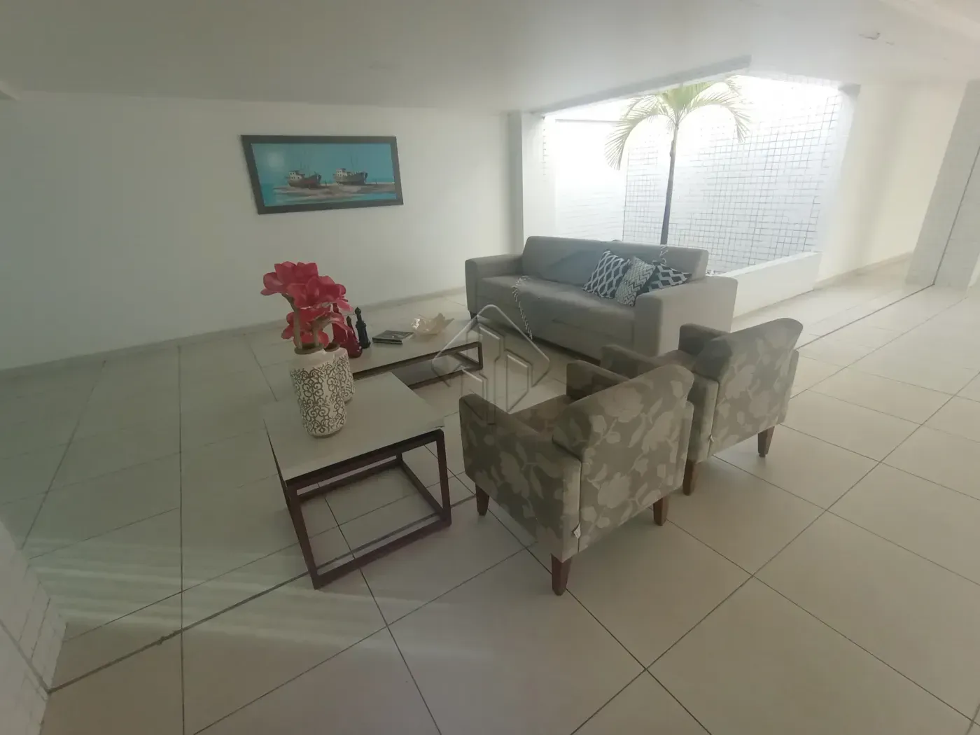 Balcony with a grill in a 2-bedroom apartment, 66 m² — photo 21
