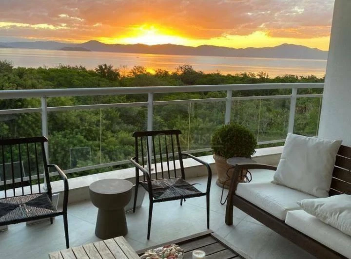 Apartamento mobiliado com 4 suítes e 3 vagas, 254 m² — photo 3