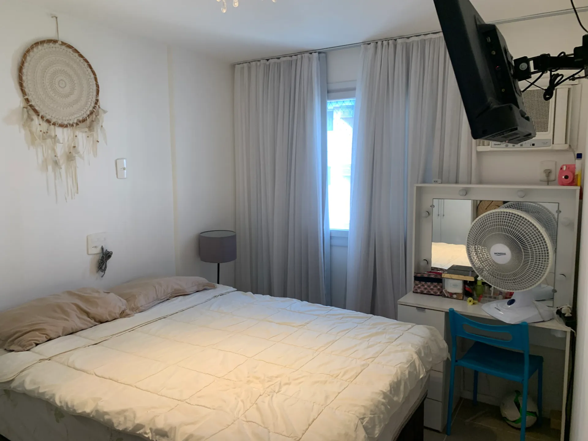 Furnished apartment, 74 m², with a glass-enclosed balcony — photo 37