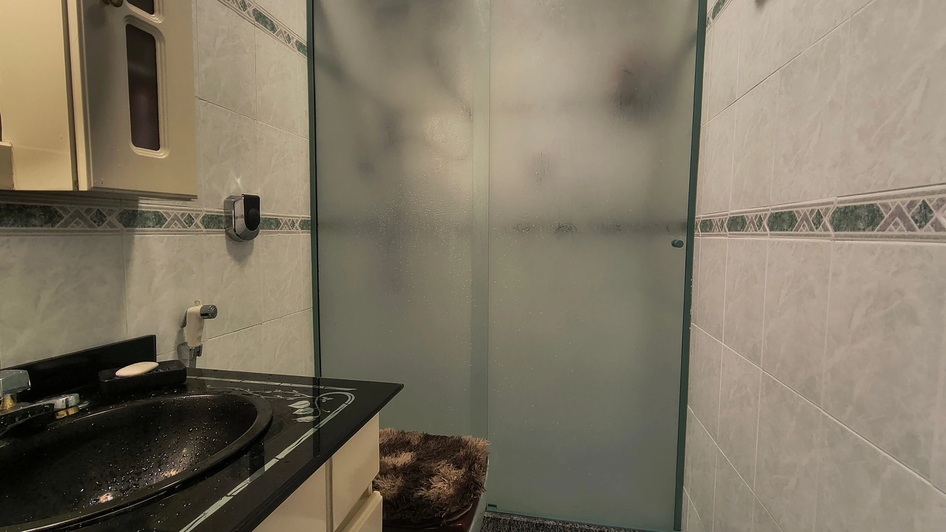 Furnished 1-bedroom apartment with 1 bathroom — photo 7
