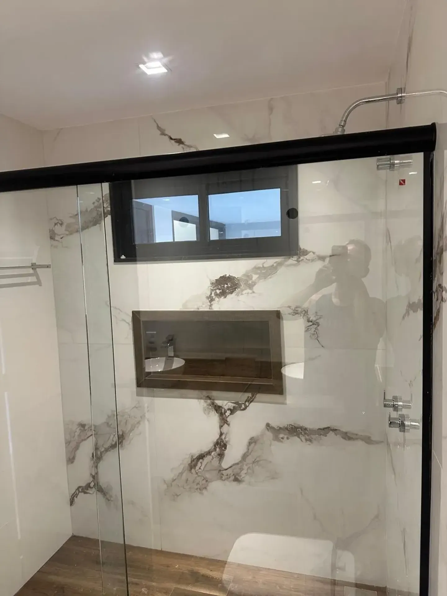 Casa sem mobília com 5 quartos e 5 banheiros — photo 3