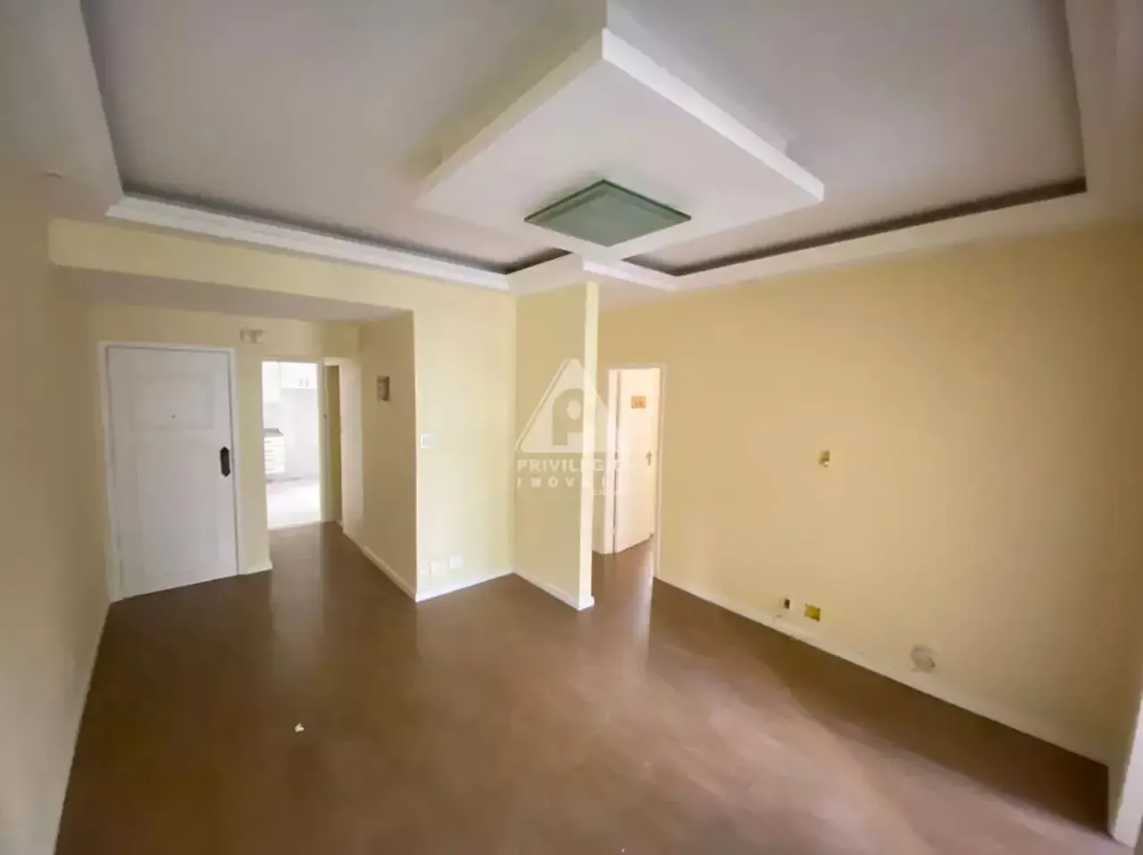 Home office in a 2-bedroom apartment, 98 m² — photo 15
