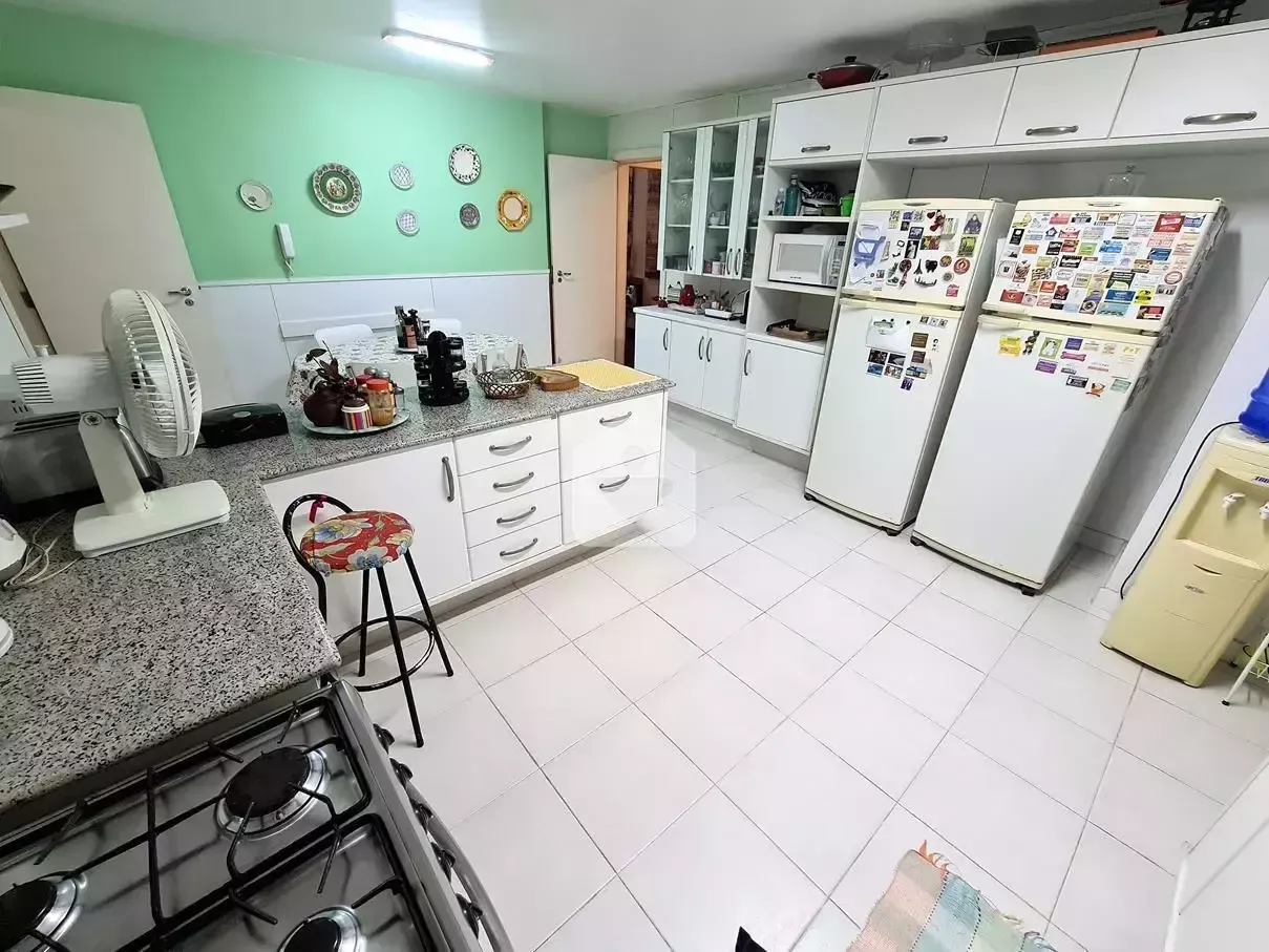 Apartamento com 4 quartos e 3 banheiros, 2 vagas — photo 33