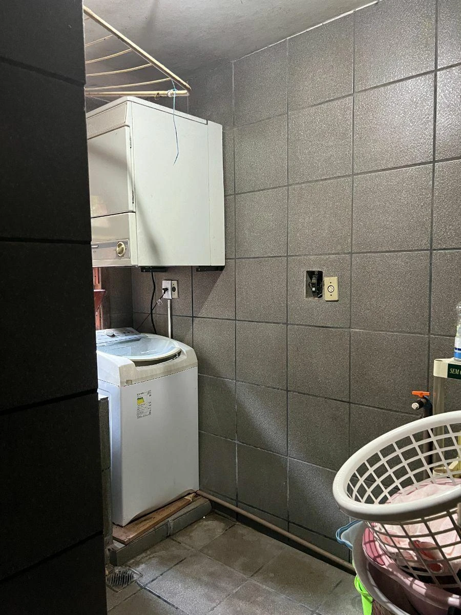 Casa de 240 m² com espaço de home office e máquina de lavar — photo 22