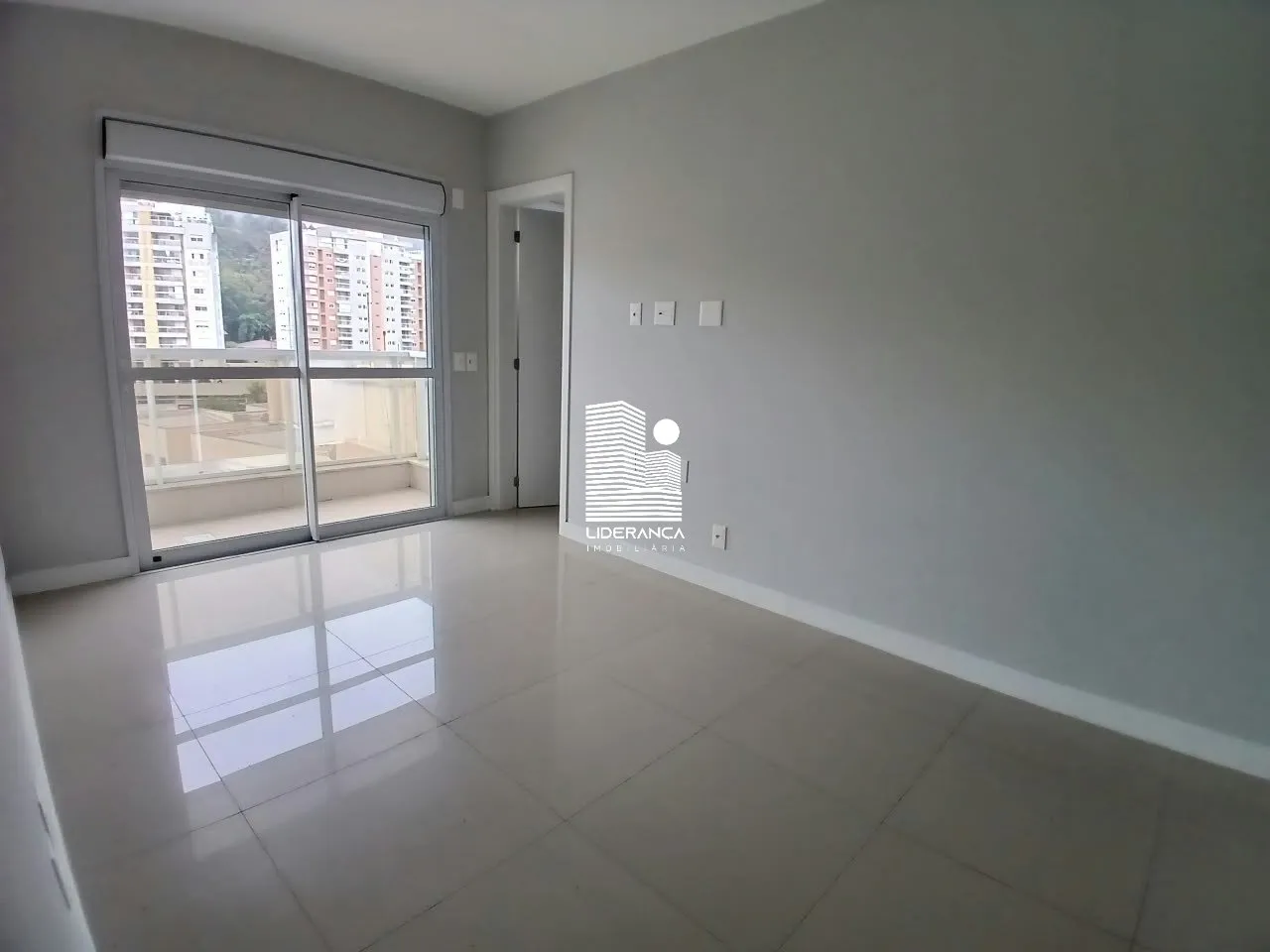 Mountain view in a 2-bedroom apartment, 79 m² — photo 12