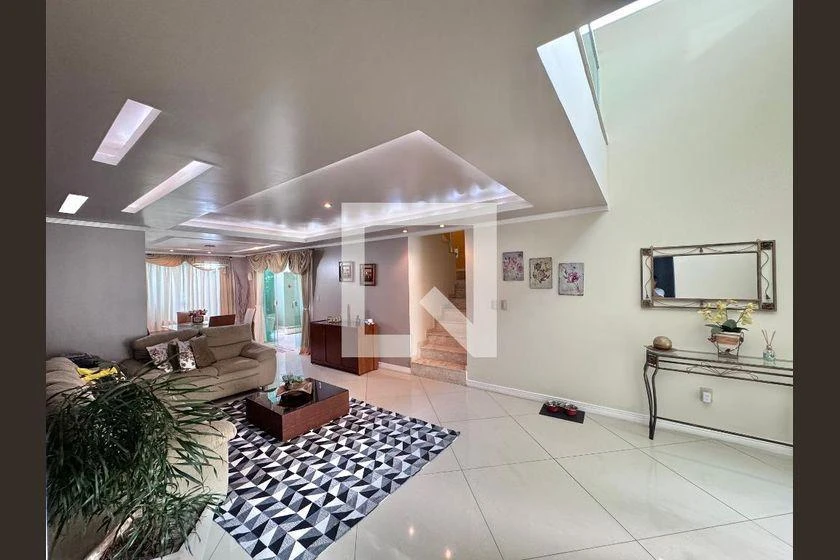Furnished house with a closed kitchen and 4 en-suites — photo 7