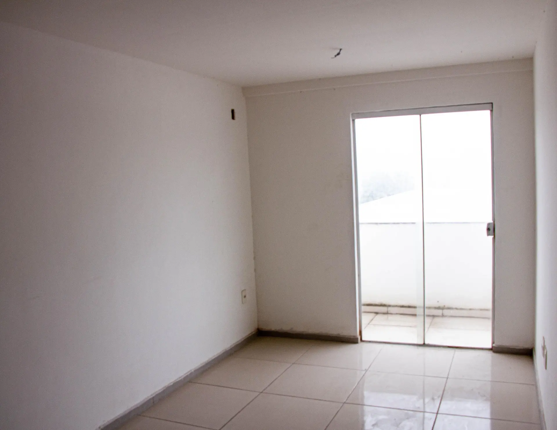 Apartamento com 2 quartos e varanda — photo 2