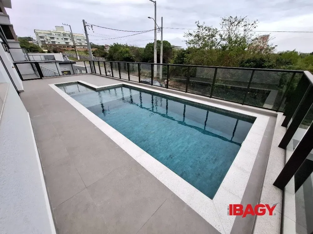 Furnished 2-bedroom apartment with 110 m² — photo 25