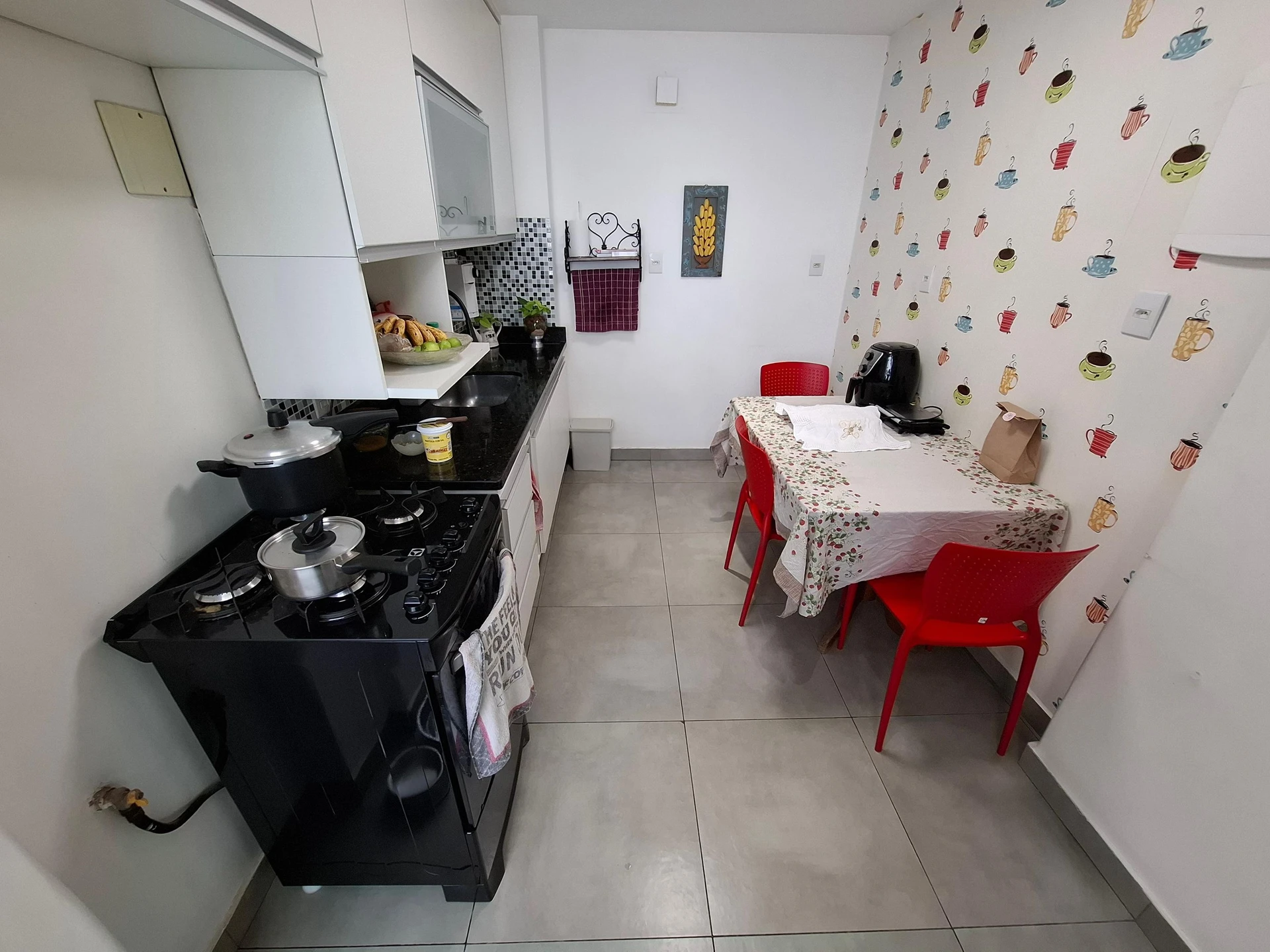 Furnished apartment, 100 m², with floor-to-ceiling windows — photo 19