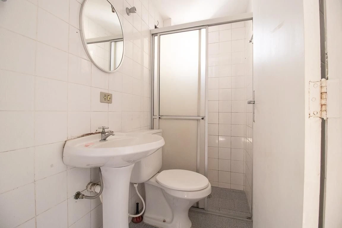Apartment, 32 m², with wood or laminate floors — photo 16