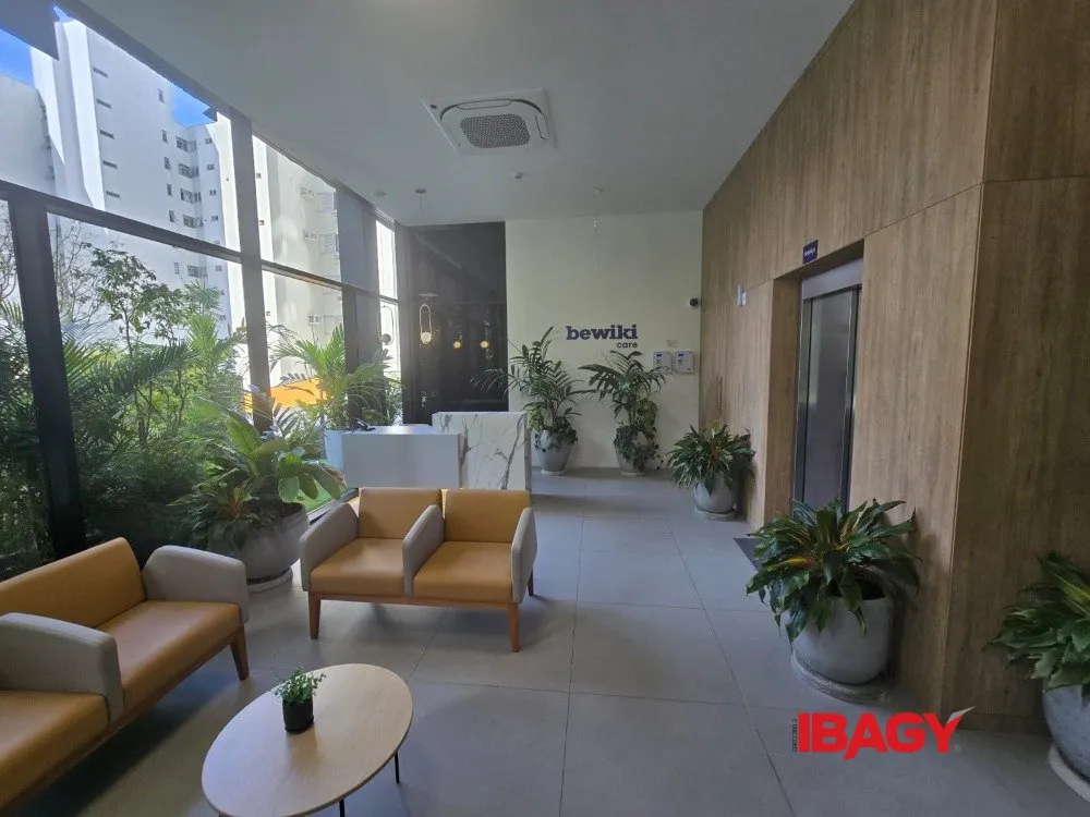 Apartamento de 1 dormitório com suíte e lavabo — photo 17