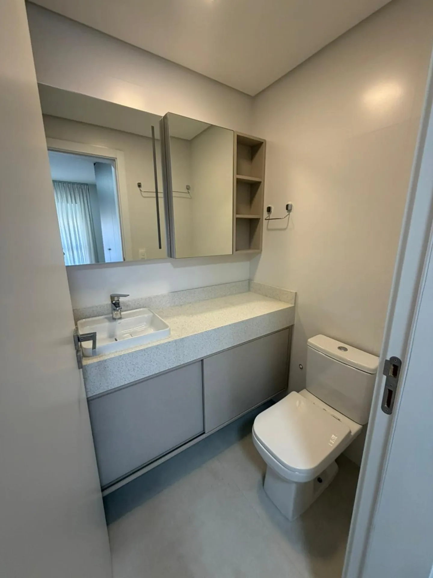 Мебльована квартира 79 м² з 2 спальнями та балконом — photo 32