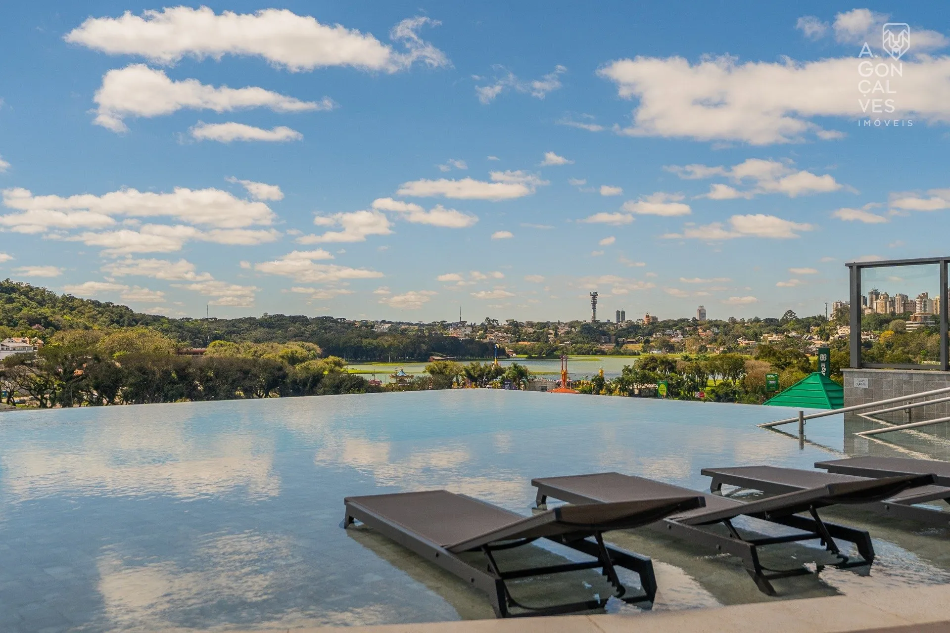 Furnished apartment with 3 suites and 257 m² — photo 12