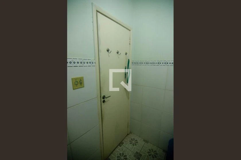 Apartamento en alquiler con 2 dormitorios y 270 m² — photo 2