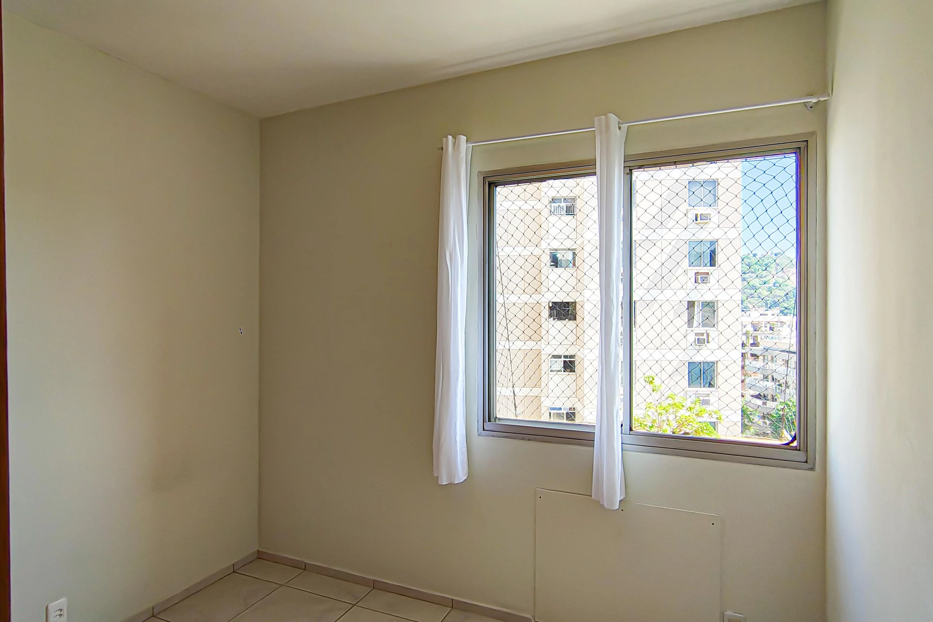 3-bedroom apartment in a building with a gym — photo 19