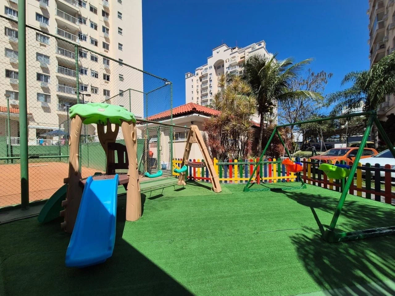 Квартира 74 м² з власним басейном та заскленим балконом — photo 28
