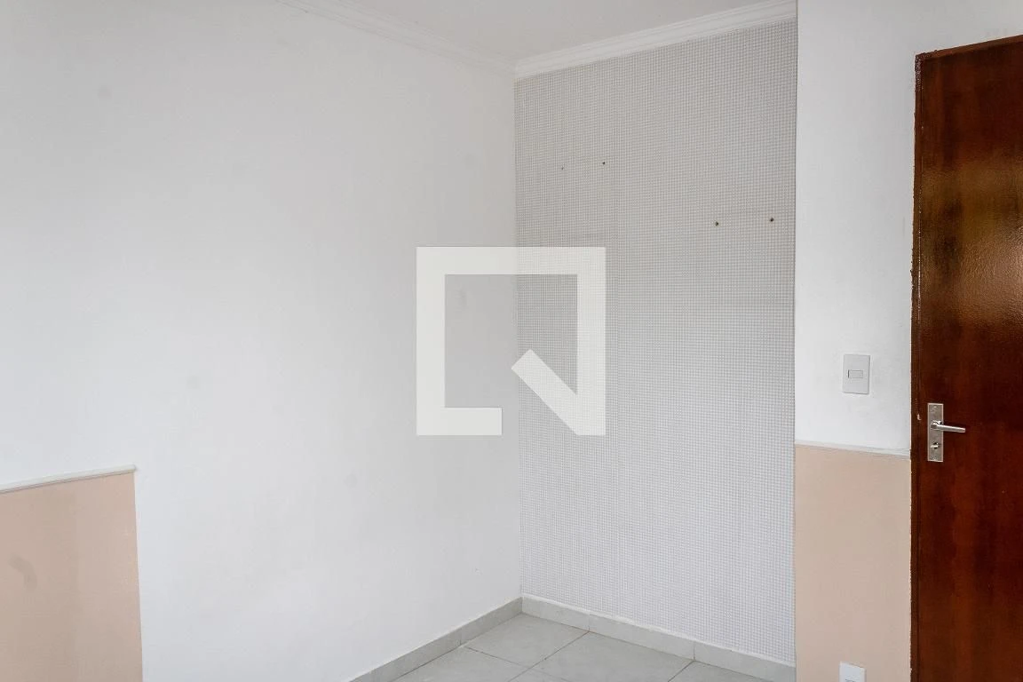 Home office in a 2-bedroom apartment, 43 m² — photo 38