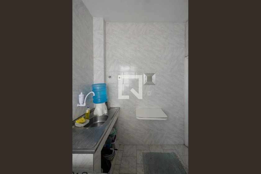 Furnished 1-bedroom apartment with 2 bathrooms — photo 17