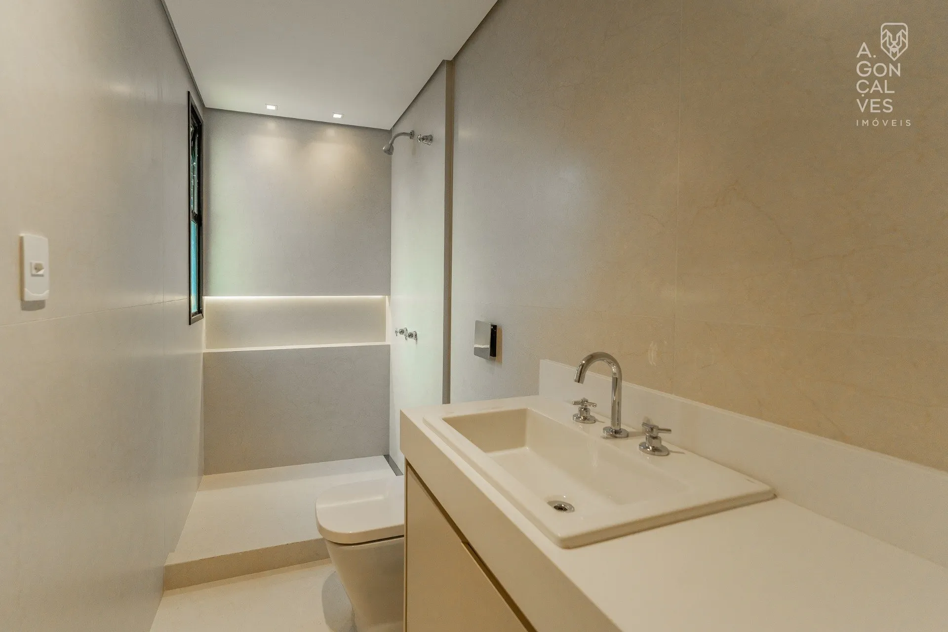 Apartment, 161 m², with floor-to-ceiling windows — photo 12