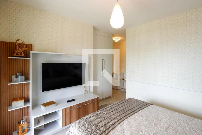 House for rent with 4 en-suite bedrooms and 450 m² — photo 18