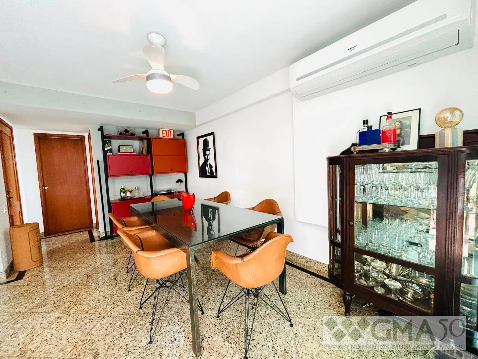 Apartment with 4 bedrooms and 5 bathrooms, 2 parking spaces — photo 8