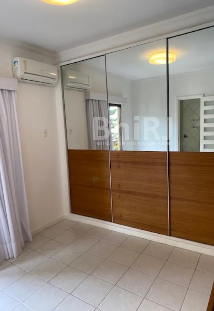 4-bedroom unfurnished apartment with 1 bath and balcony — photo 6