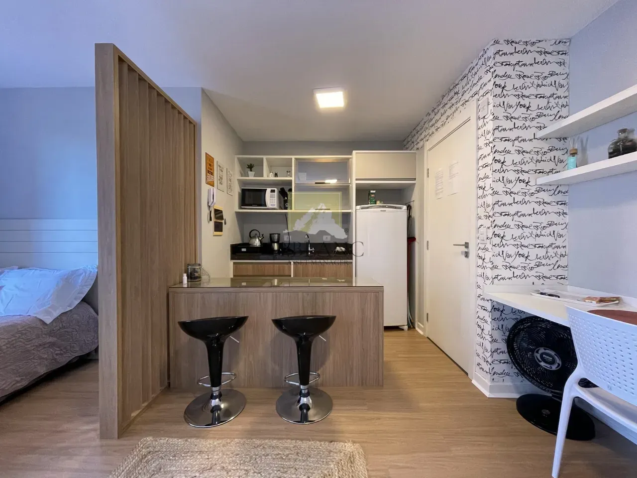 35 m² apartment with a home office and a washing machine — photo 9