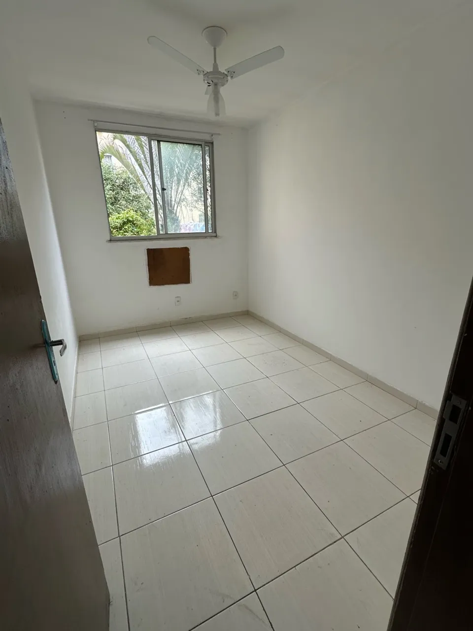 2-bedroom apartment in a building with a gym — photo 5