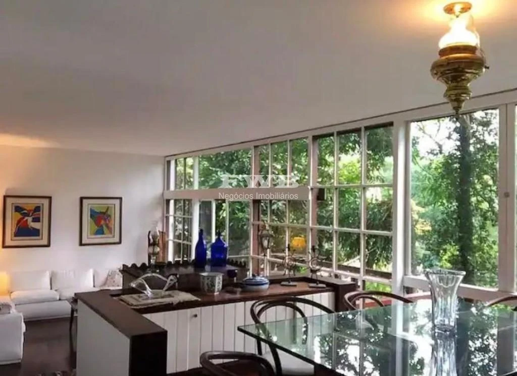 Casa de 4 quartos com janelas do piso ao teto, São Conrado