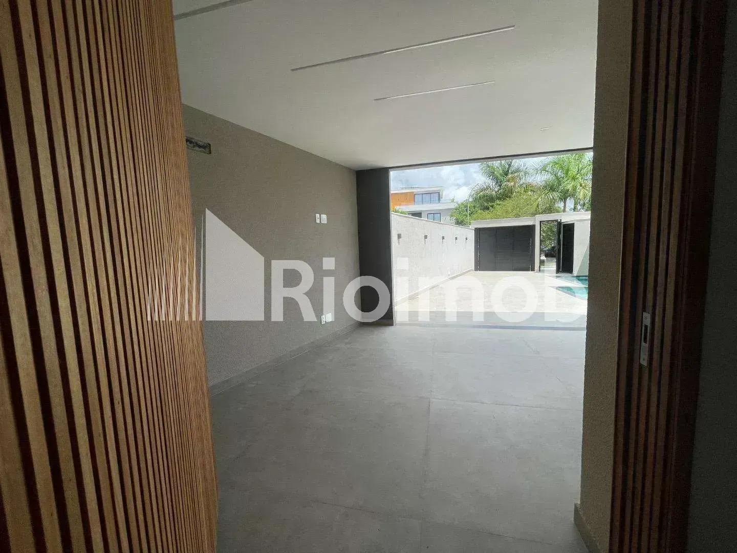 Будинок із кухнею відкритого планування та 5 спальнями 490 м² — photo 13