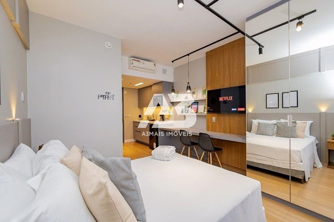 Studio mobiliado de 22 m² com 1 dormitório e 1 banheiro