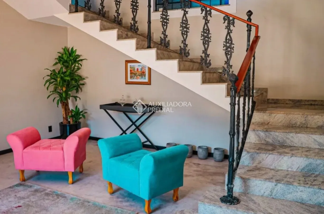 Casa sem mobília de 1100 m² com 3 suítes e jardim — photo 25