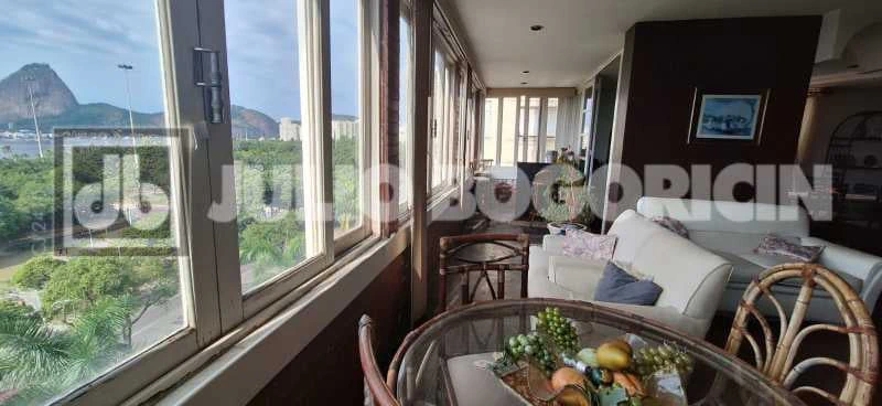 Furnished 260 m² apartment with 4 bedrooms and view — photo 23