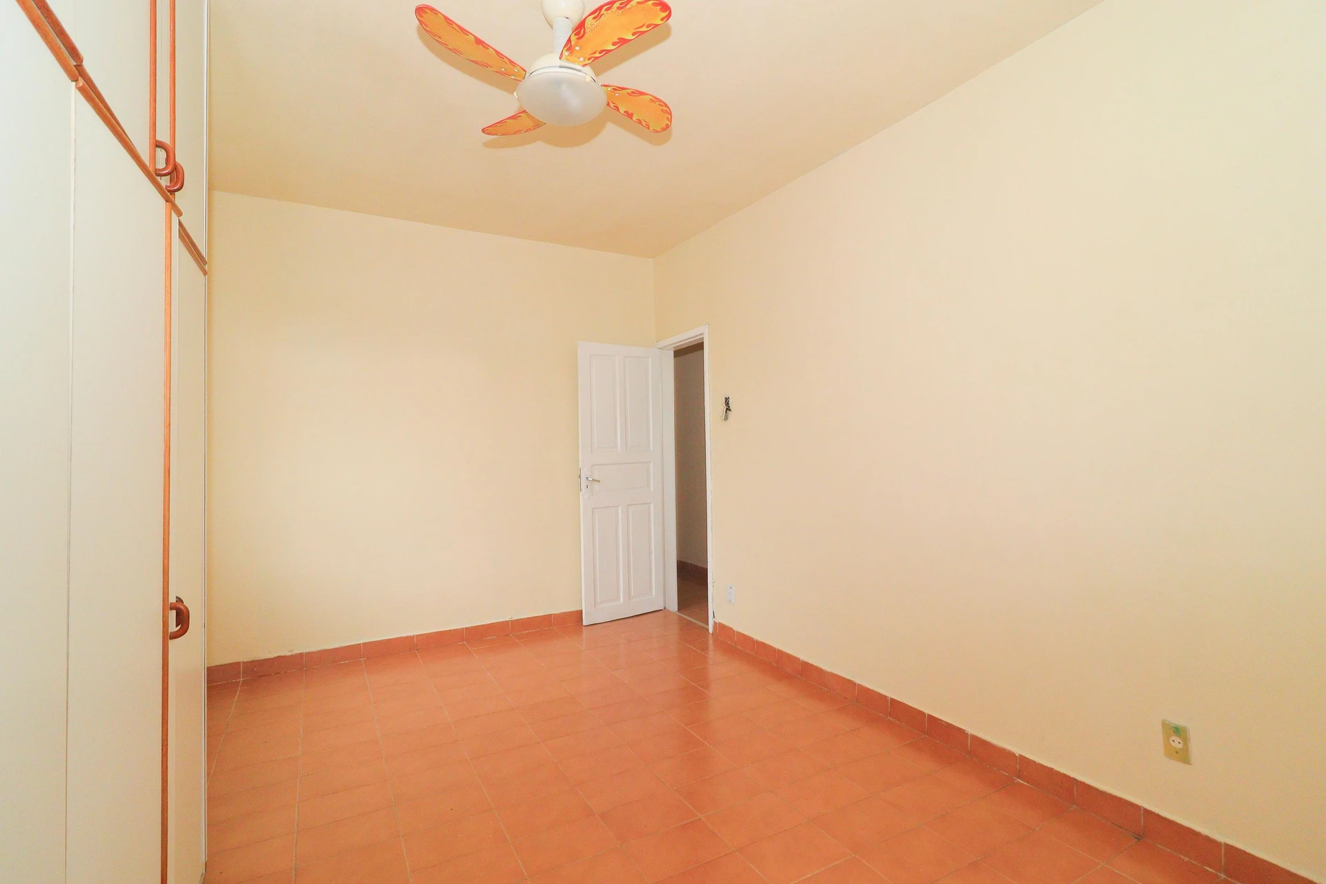 Rental apartment with 2 bedrooms and 2 bathrooms — photo 20