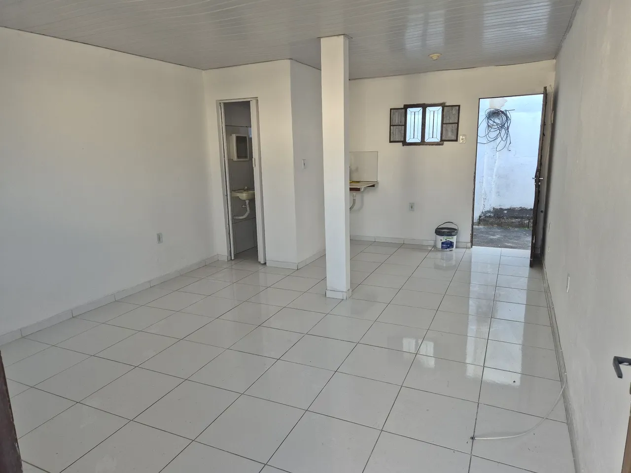 Unfurnished studio with a gas stove and 1 parking spot — photo 5