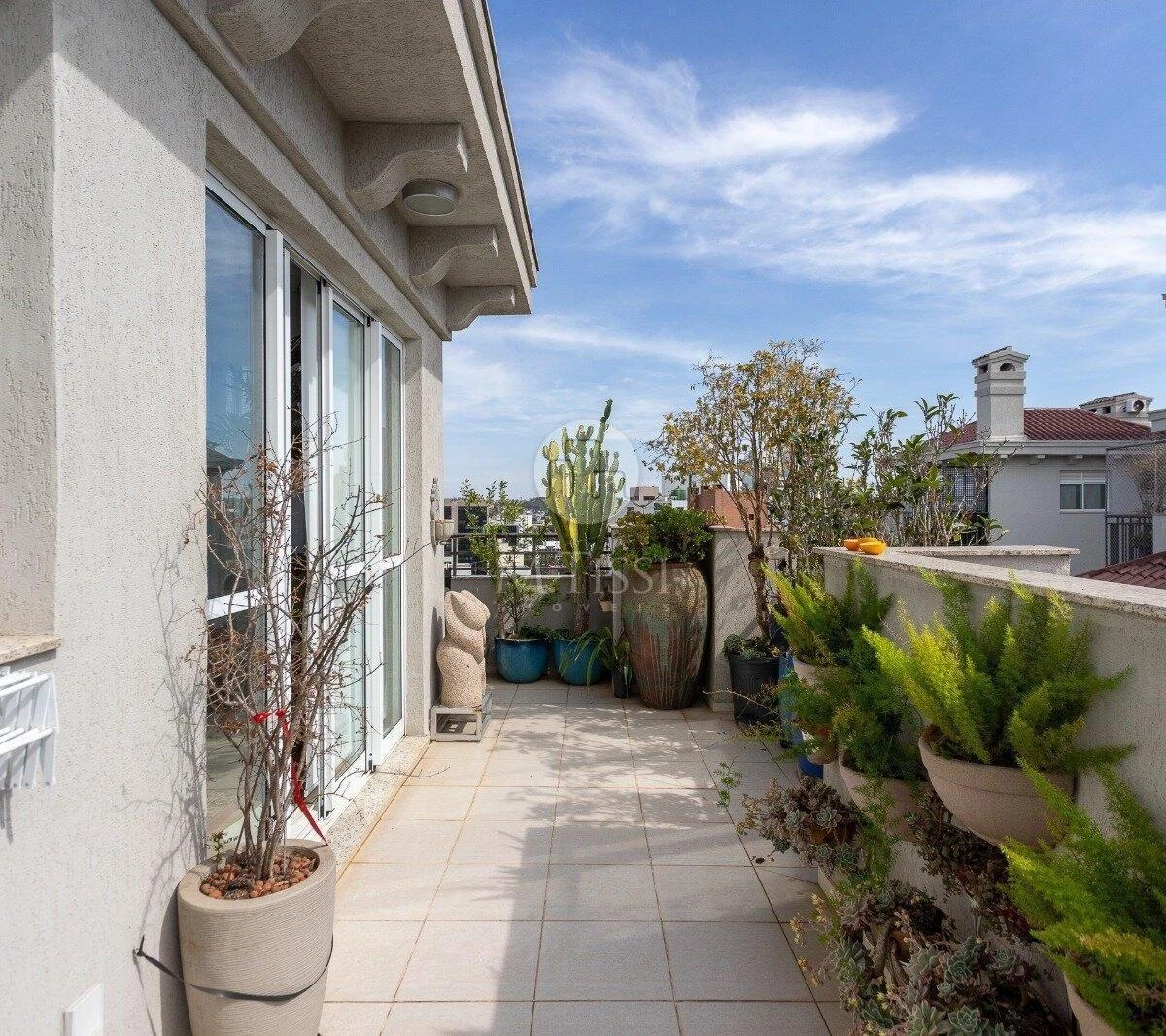 Furnished 3-bedroom apartment with 2 parking spots — photo 18
