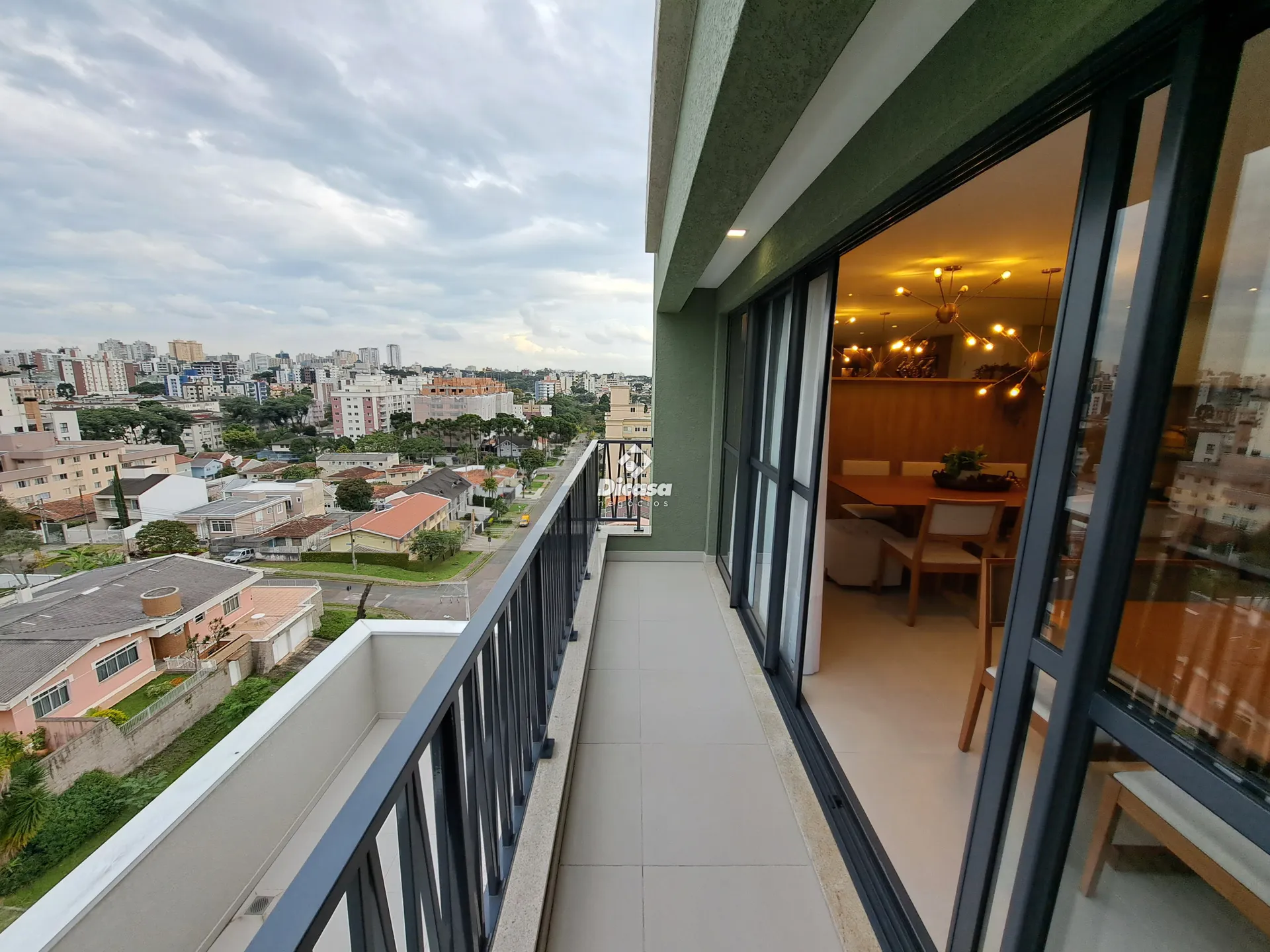 Glass-enclosed balcony in a 2-bedroom apartment, 68 m² — photo 11
