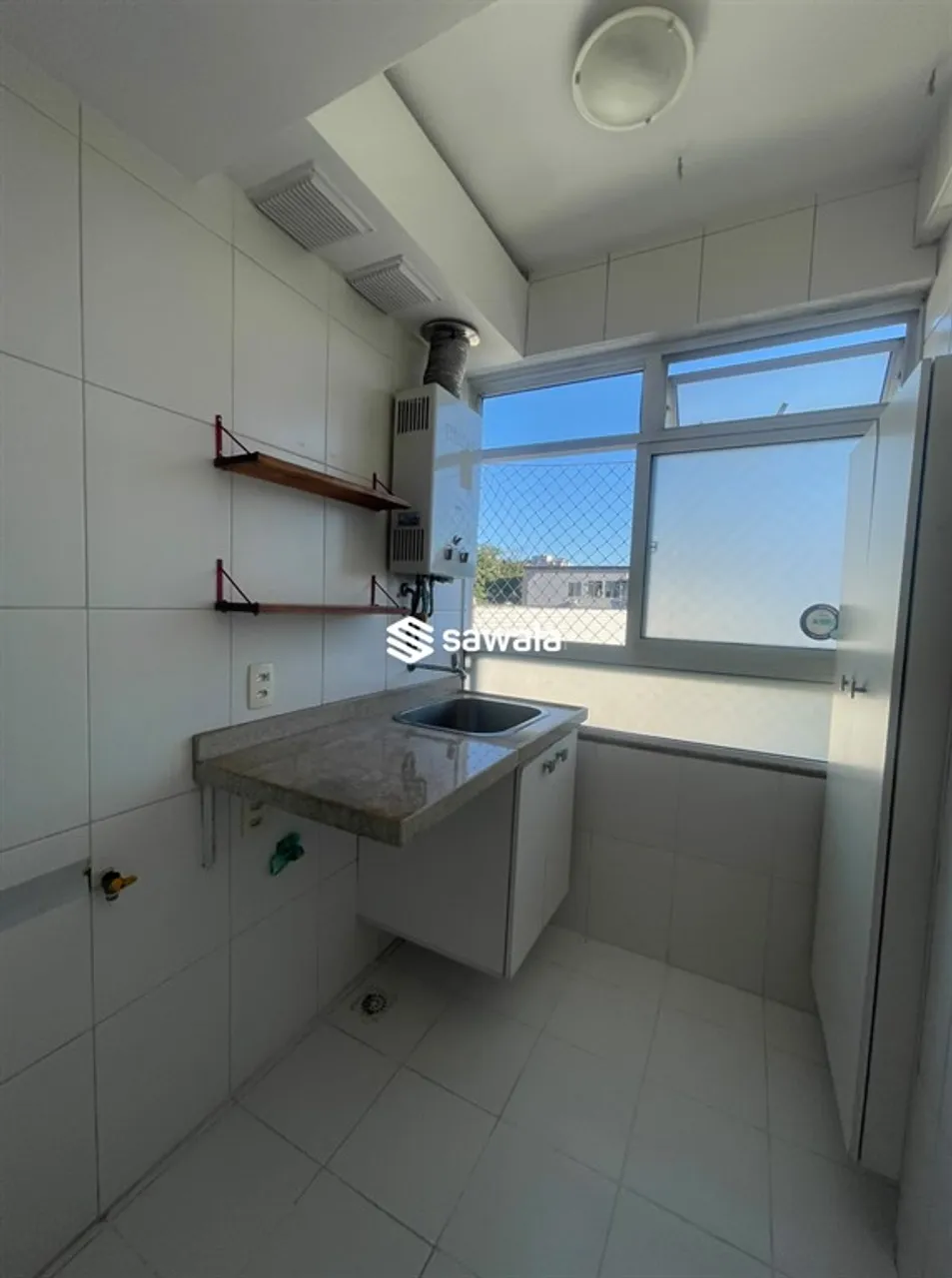 Apartamento com cozinha fechada a gás e 2 banheiros — photo 13