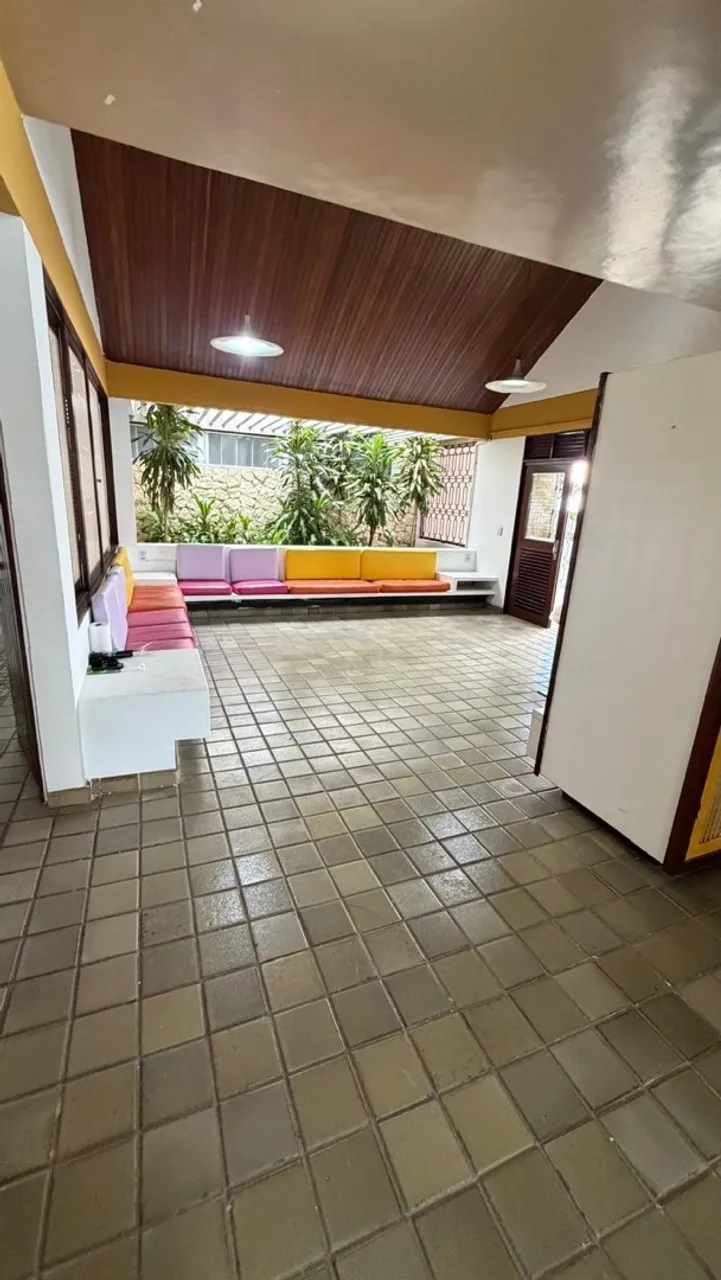 5-bedroom house, 400 m² — photo 11